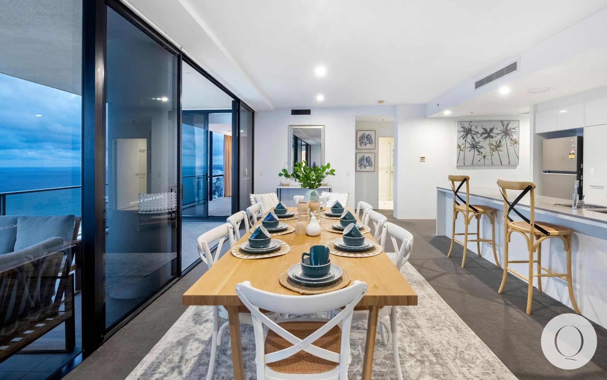 5 Bedroom Executive Sub Penthouse In The Heart Of Surfers With Full Ocean Views - Sleeps 12 - Circle On Cavill Amazing!! Gold Coast Exterior foto