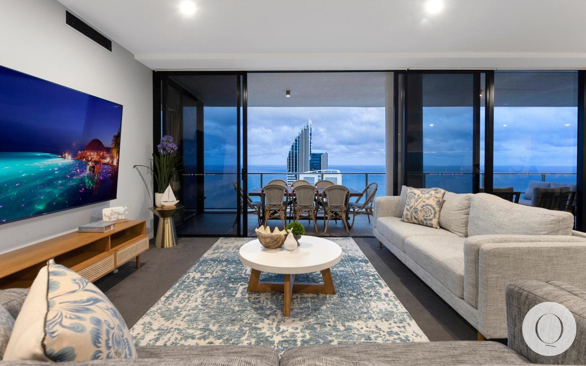 5 Bedroom Executive Sub Penthouse In The Heart Of Surfers With Full Ocean Views - Sleeps 12 - Circle On Cavill Amazing!! Gold Coast Exterior foto